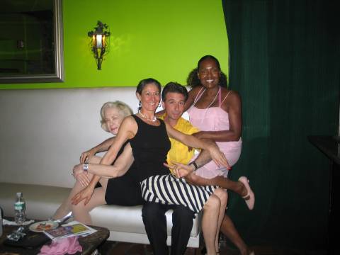 lbjul01_22.jpg